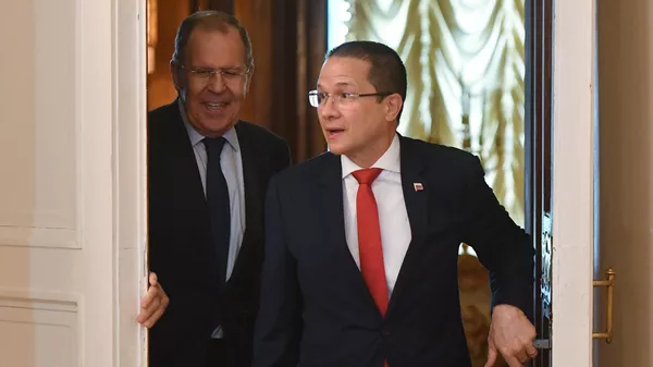 El ministro de Exteriores de Rusia, Serguéi Lavrov, y su par de Venezuela, Carlos Faría - Sputnik Mundo