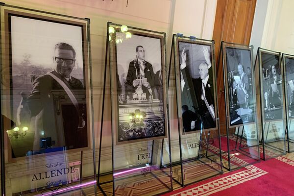 Convención constitucional de Chile entregó la propuesta de nueva Constitución de Chile - Sputnik Mundo