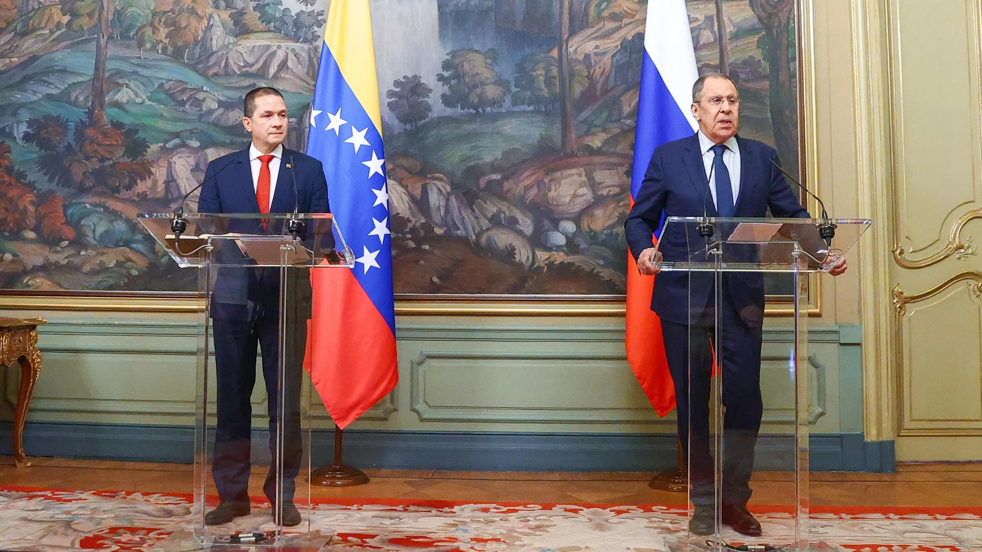 El canciller venezolano Carlos Faría y su homólogo ruso Serguéi Lavrov El canciller venezolano Carlos Faría y su homólogo ruso Serguéi Lavrov - Sputnik Mundo, 1920, 04.07.2022