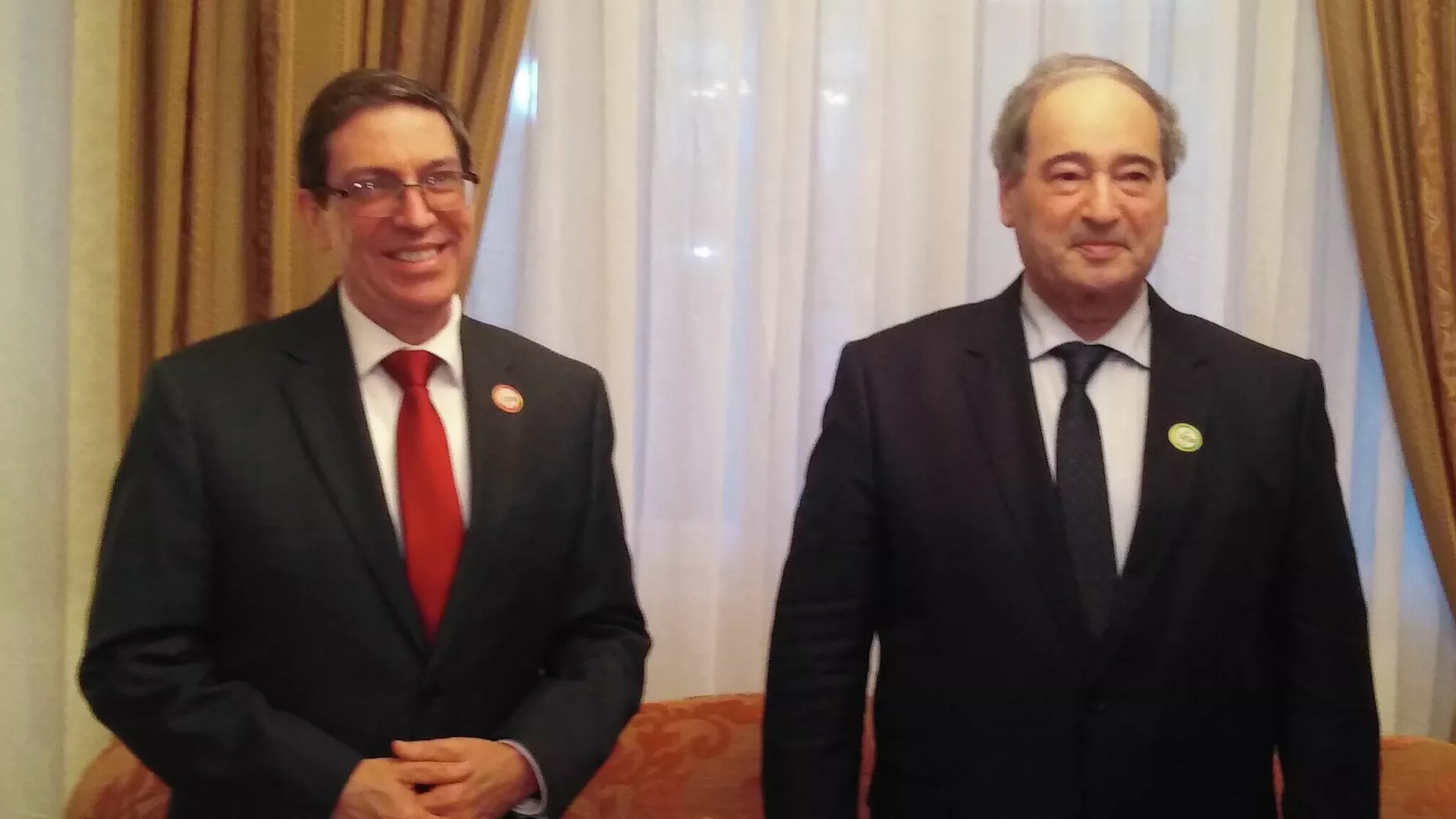 El canciller de la isla, Bruno Rodríguez, y su homólogo sirio, Faisal Mekdad El canciller de la isla, Bruno Rodríguez, y su homólogo sirio, Faisal Mekdad - Sputnik Mundo, 1920, 21.12.2022