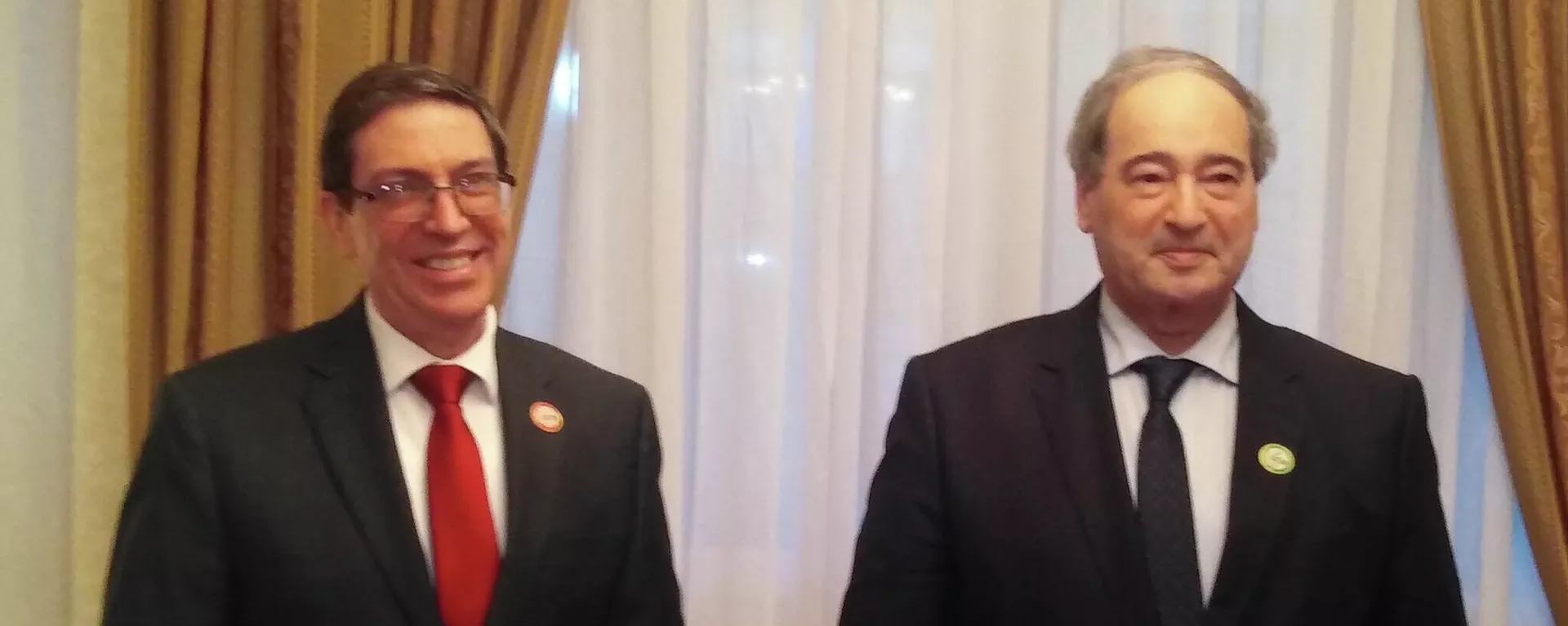 El canciller de la isla, Bruno Rodríguez, y su homólogo sirio, Faisal Mekdad El canciller de la isla, Bruno Rodríguez, y su homólogo sirio, Faisal Mekdad - Sputnik Mundo, 1920, 21.12.2022