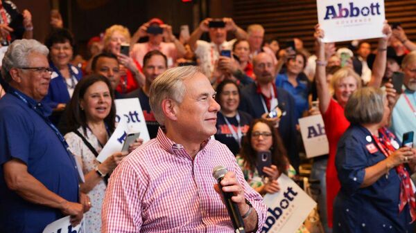 El gobernador de Texas, Greg Abbott. - Sputnik Mundo