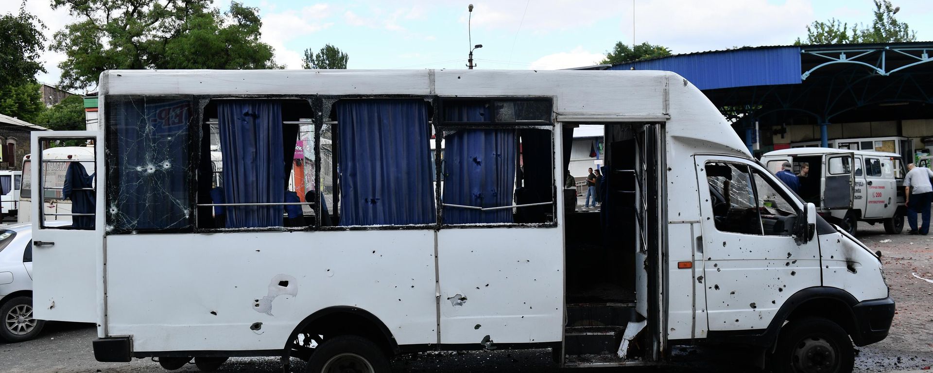 Ucrania bombardea una estación de autobuses en el centro de Donetsk - Sputnik Mundo, 1920, 14.07.2022