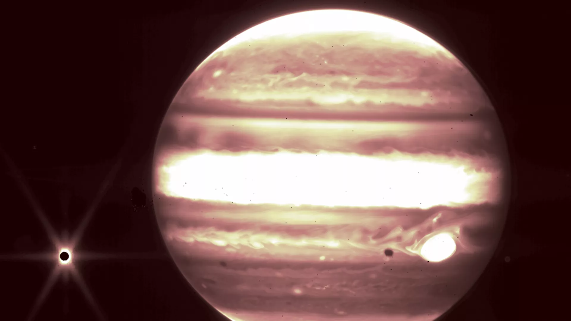Imágenes del planeta Júpiter tomadas por el telescopio James Webb de la NASA Imágenes del planeta Júpiter tomadas por el telescopio James Webb de la NASA - Sputnik Mundo, 1920, 15.07.2022