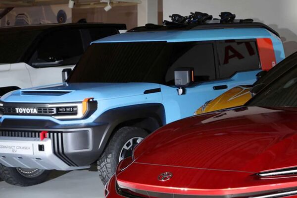 El Toyota Compact Cruiser visto en la presentación de los vehículos eléctricos del fabricante japonés - Sputnik Mundo