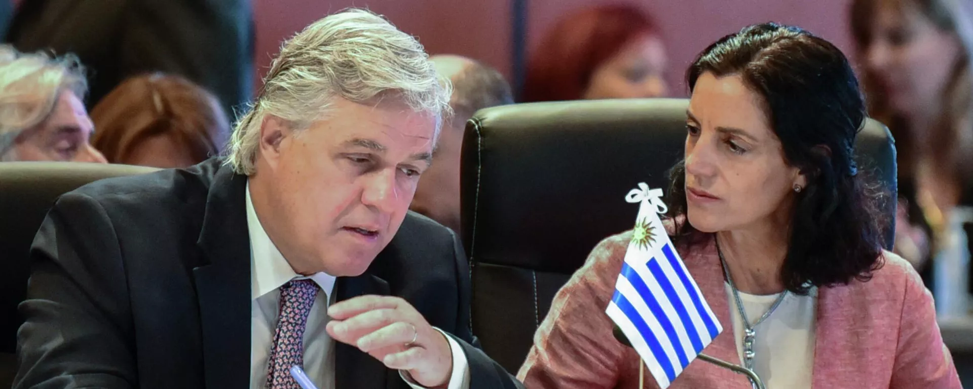 El canciller uruguayo, Francisco Bustillo, y la ministra de Economía de Uruguay, Azucena Arbeleche - Sputnik Mundo, 1920, 20.07.2022