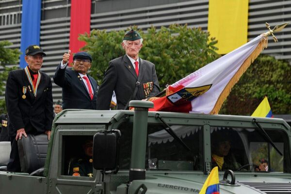 Colombia celebra 212 años de independencia con desfile militar - Sputnik Mundo