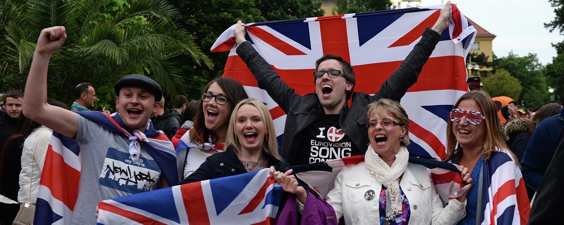 Fans del Reino Unido en el festival de Eurovisión  - Sputnik Mundo, 1920, 25.07.2022