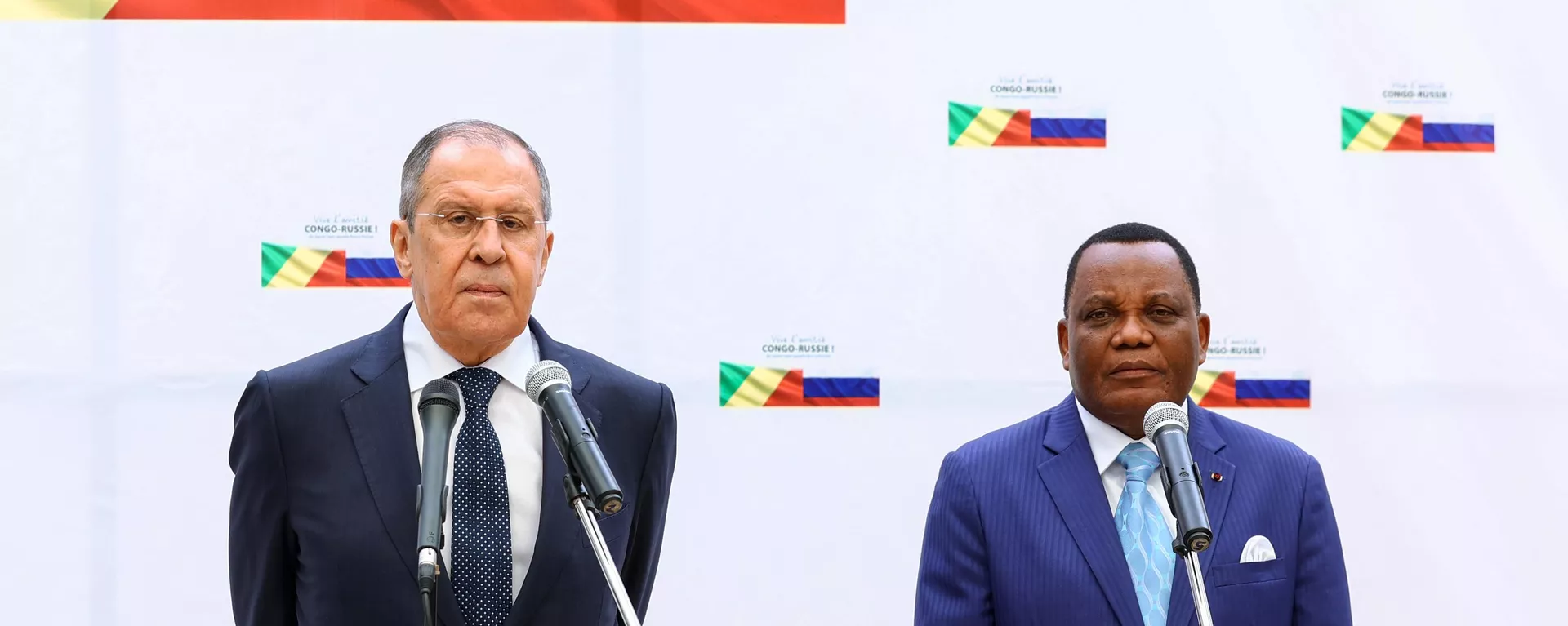 El ministro de Exteriores de Rusia, Serguéi Lavrov, y su homólogo congolés, Jean-Claude Gakosso El ministro de Exteriores de Rusia, Serguéi Lavrov, y su homólogo congolés, Jean-Claude Gakosso - Sputnik Mundo, 1920, 25.07.2022