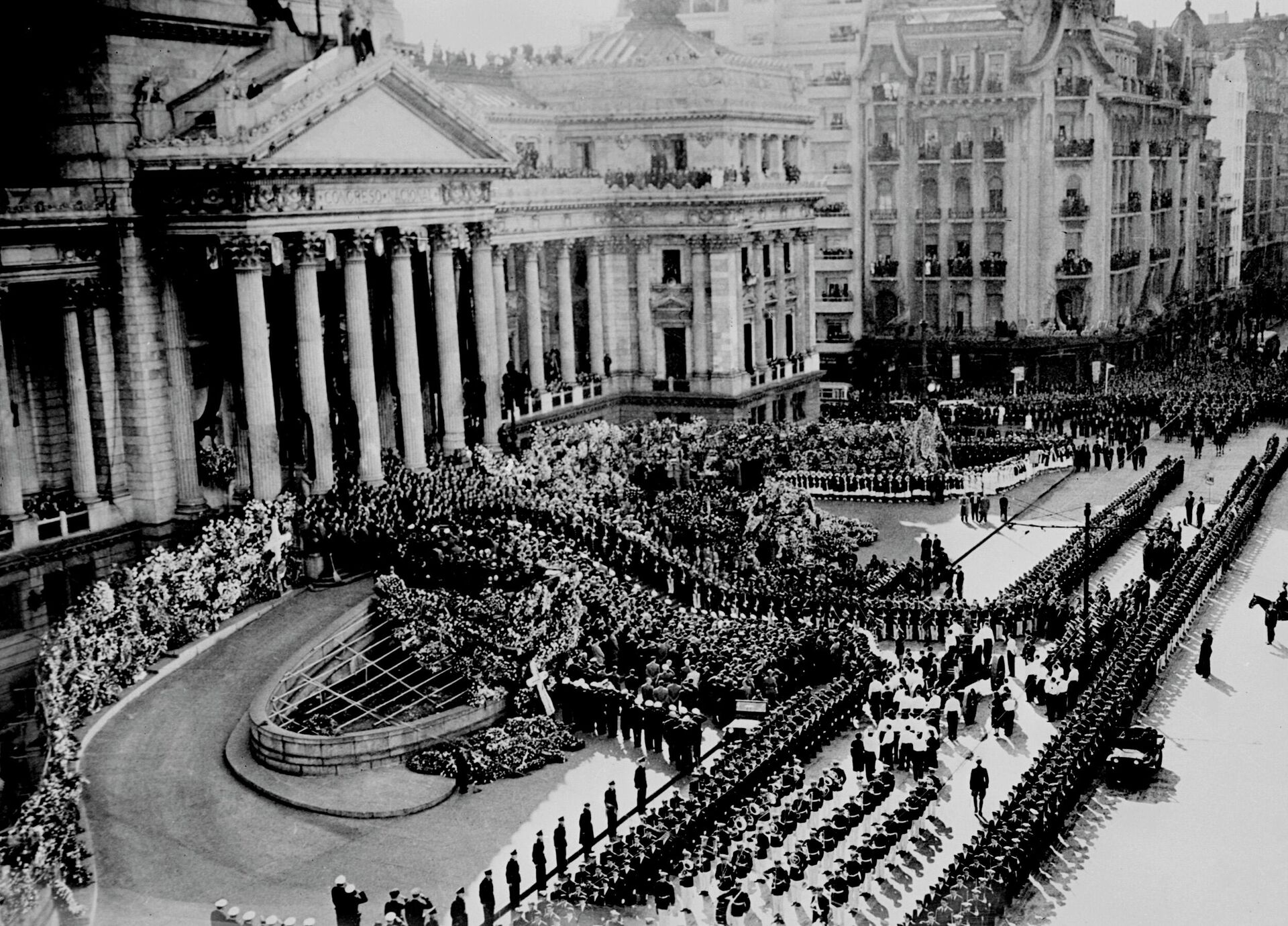 Fotografía del velatorio de Eva Perón en 1952 en el Congreso de la Nación en Buenos Aires - Sputnik Mundo, 1920, 26.07.2022