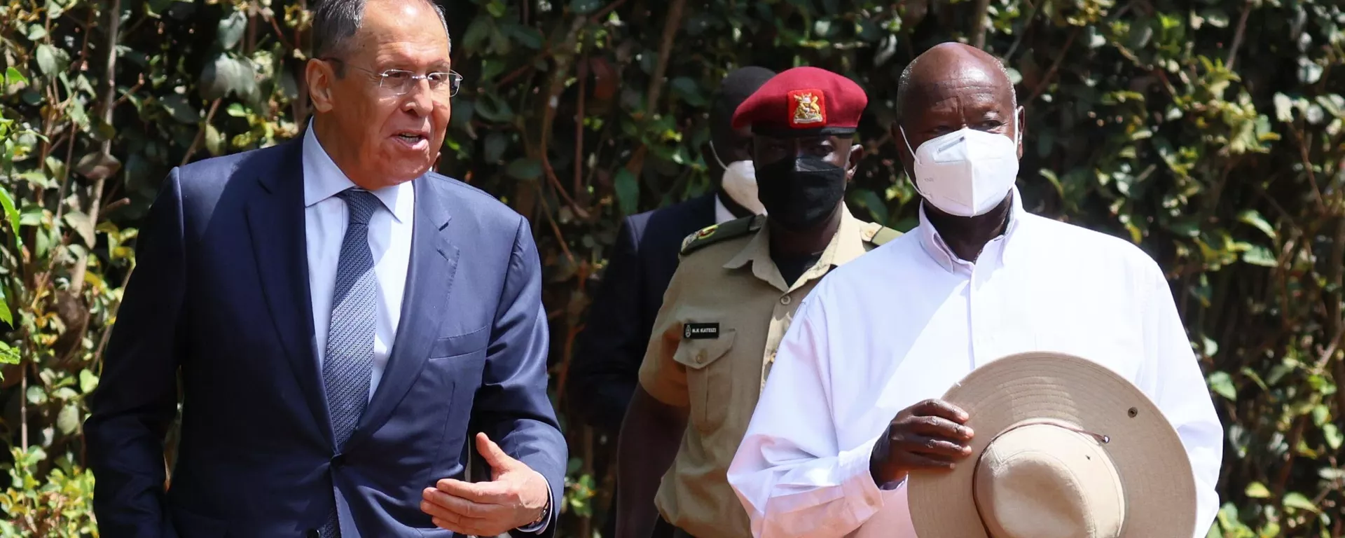 El canciller ruso, Serguéi Lavrov, y el presidente de Uganda, Yoweri Museveni El canciller ruso, Serguéi Lavrov, y el presidente de Uganda, Yoweri Museveni - Sputnik Mundo, 1920, 09.09.2022
