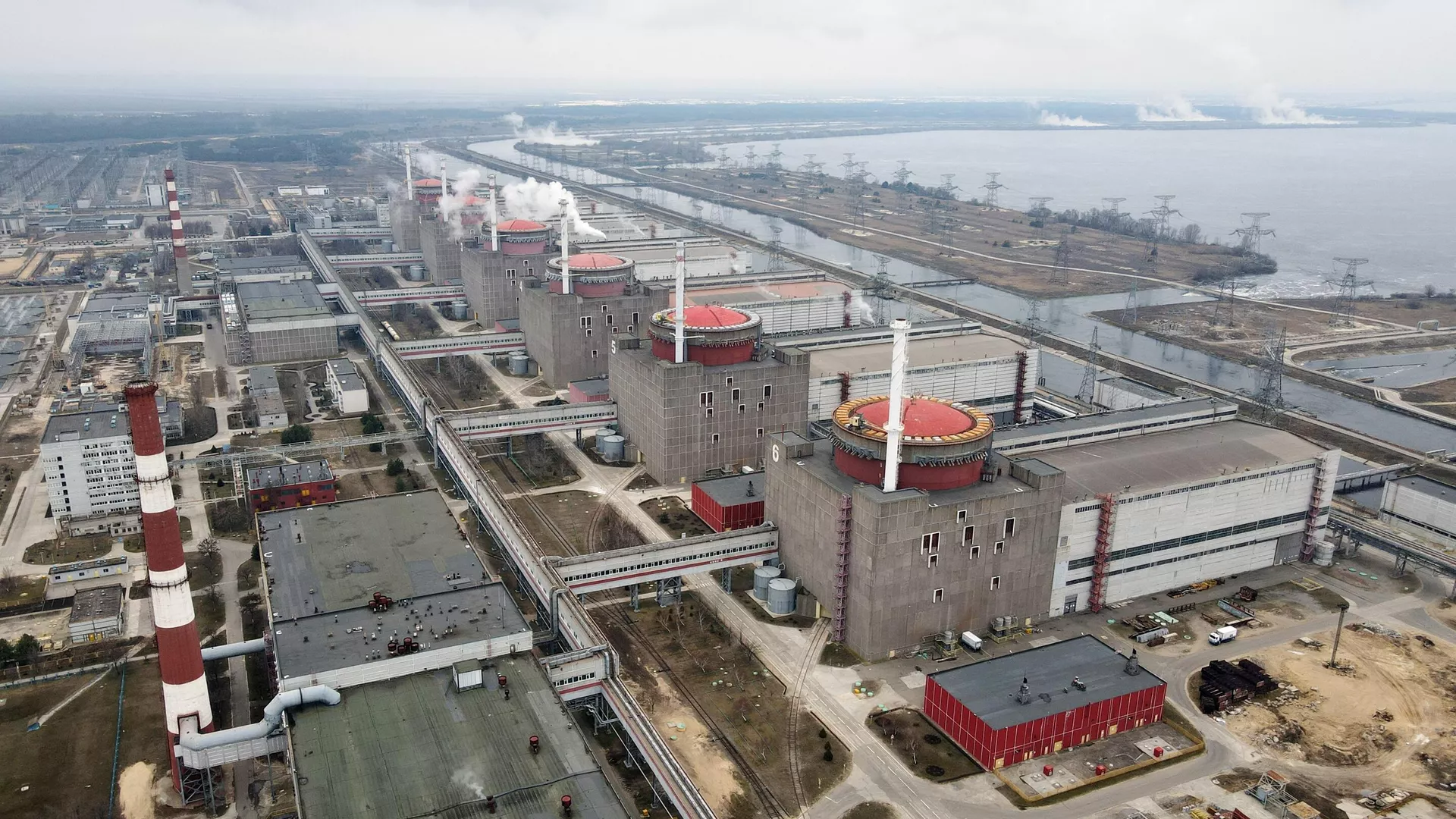 La planta nuclear de Zaporiyia - Sputnik Mundo, 1920, 18.11.2022