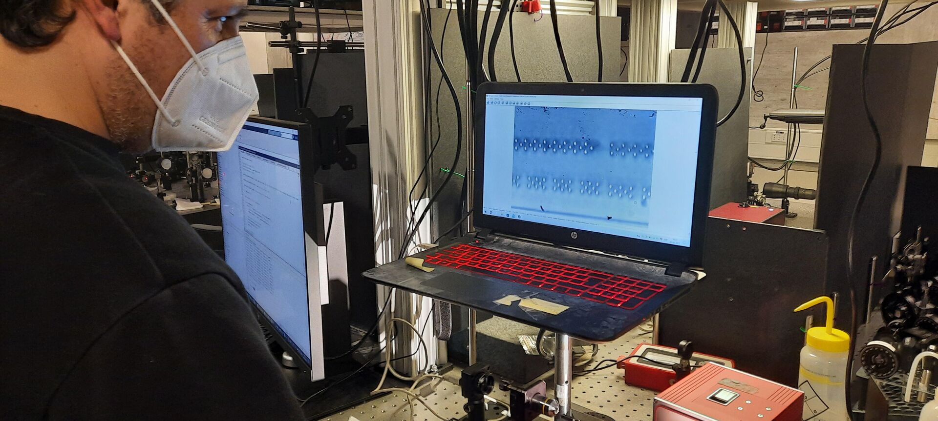 Detalle red fotónica construida por el laboratorio de FCFM - Sputnik Mundo, 1920, 09.08.2022