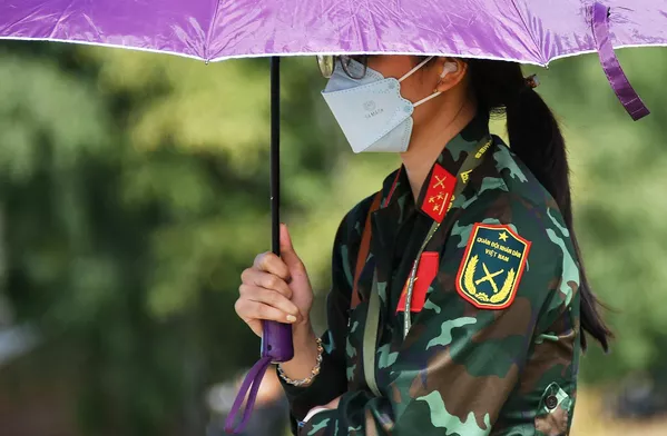 Durante la competición en el polígono militar de Alábino estarán funcionado áreas interactivas y habrá exposiciones nacionales de distintos países y festivales temáticos.En la foto: una militar del equipo de Vietnam en el polígono militar de Alábino. Durante la competición en el polígono militar de Alábino estarán funcionado áreas interactivas y habrá exposiciones nacionales de distintos países y festivales temáticos.En la foto: una militar del equipo de Vietnam en el polígono militar de Alábino. - Sputnik Mundo