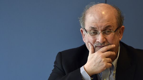 Salman Rushdie - Sputnik Mundo