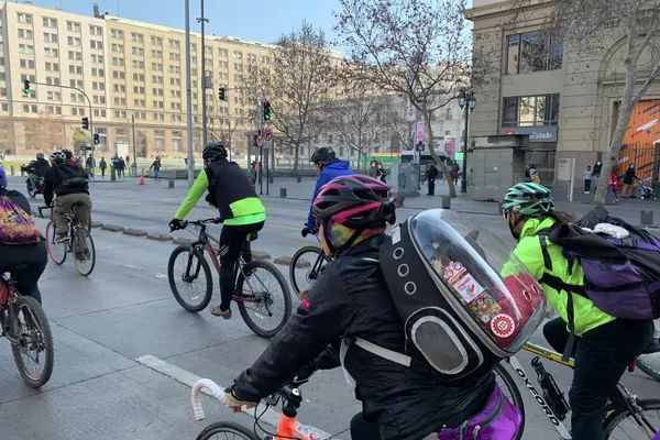 Ciclo-marcha por el Apruebo en Santiago Ciclo-marcha por el Apruebo en Santiago - Sputnik Mundo