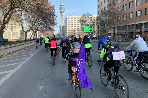 Ciclo-marcha por el Apruebo en Santiago Ciclo-marcha por el Apruebo en Santiago - Sputnik Mundo