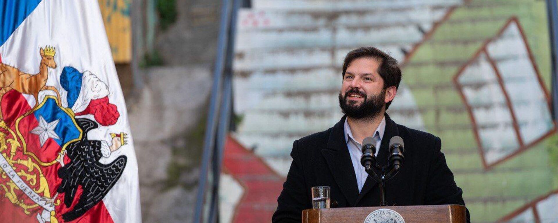 El presidente de Chile, Gabriel Boric, en el puerto de Valparaíso. - Sputnik Mundo, 1920, 13.06.2023