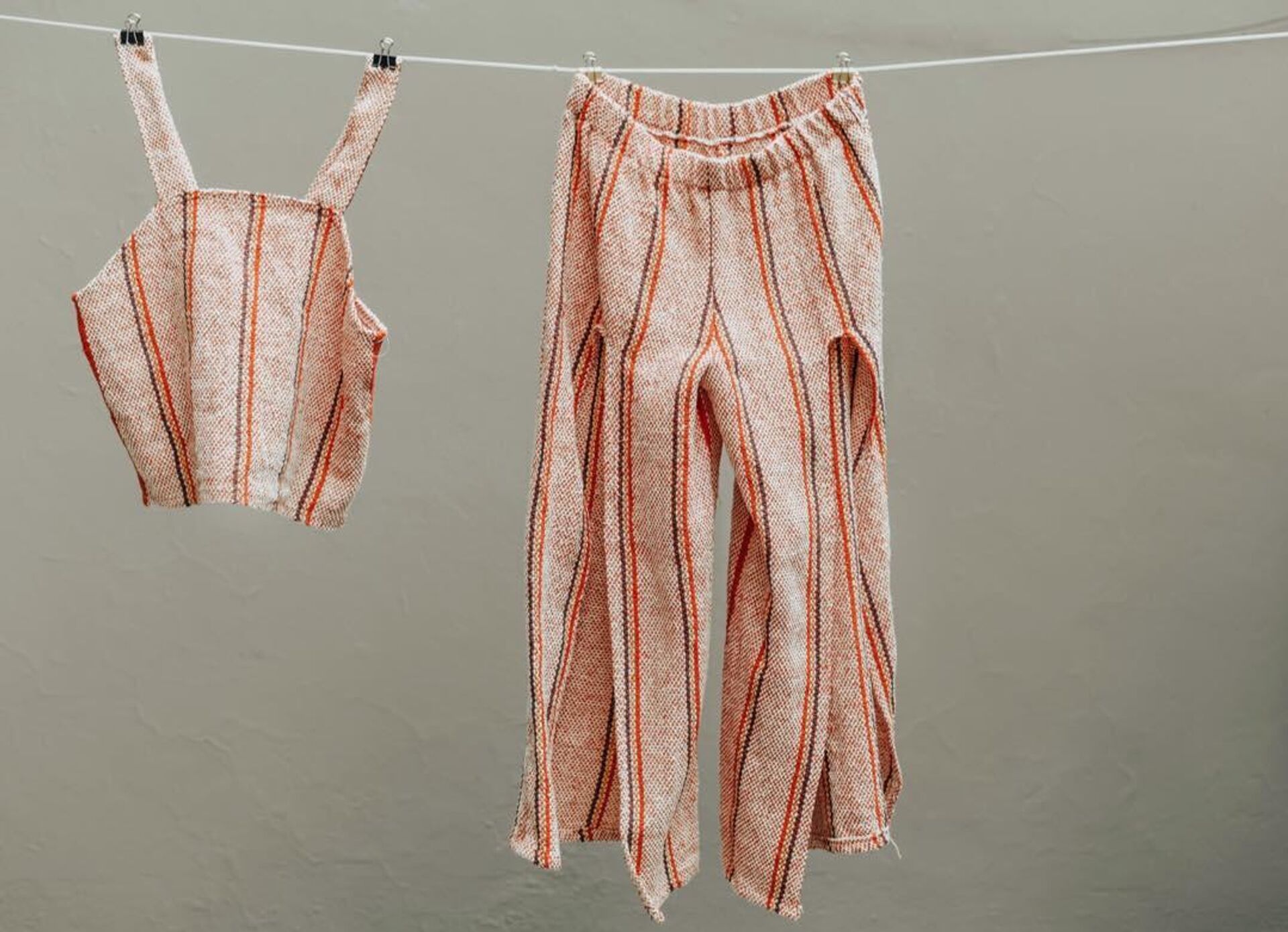 Conjunto de pantalón de pierna abierta y blusa. - Sputnik Mundo, 1920, 24.08.2022