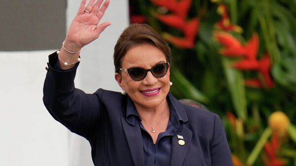 La presidenta de Honduras, Xiomara Castro - Sputnik Mundo