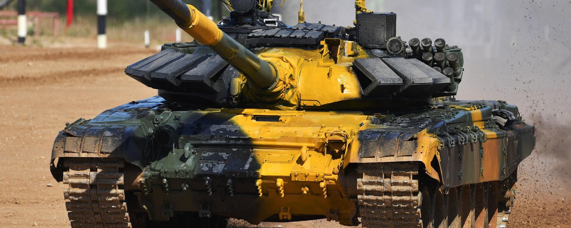 Tanque de Azerbaiyán en el Biatlón de Tanques en los Juegos Army 2022 - Sputnik Mundo, 1920, 24.08.2022