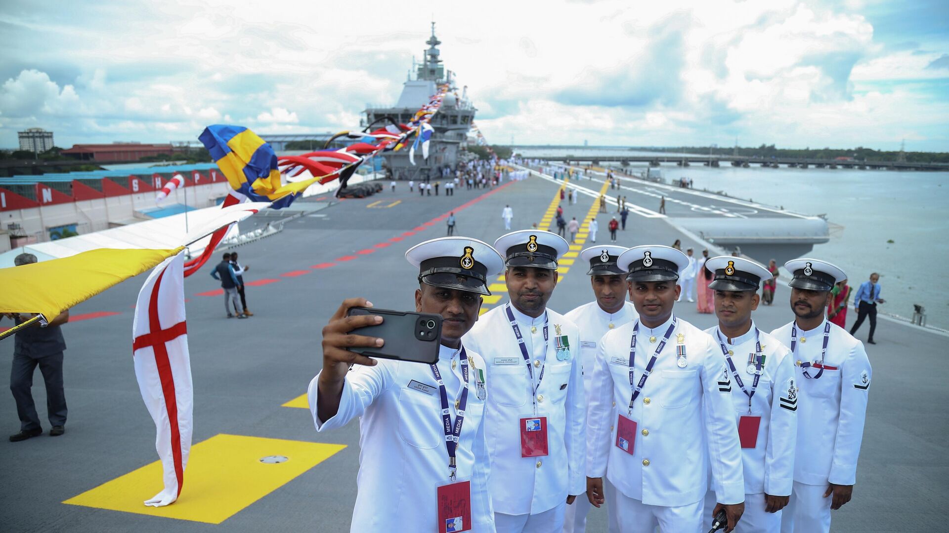 La Armada de la India incorporó a su flota el portaviones Vikrant La Armada de la India incorporó a su flota el portaviones Vikrant - Sputnik Mundo, 1920, 02.09.2022