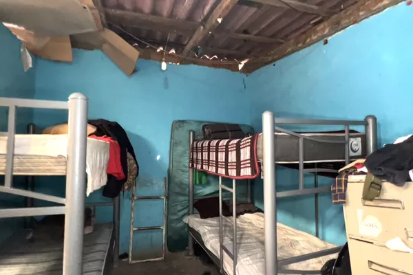 Condiciones de bomberos en Zitácuaro, Michoacán Condiciones de bomberos en Zitácuaro, Michoacán - Sputnik Mundo