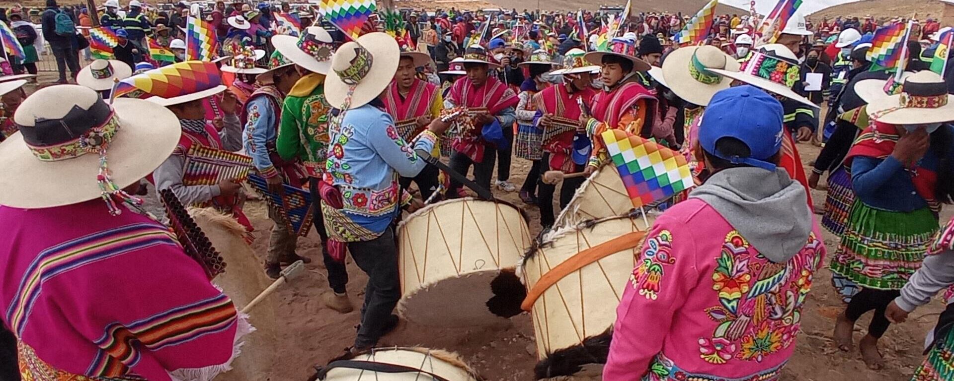 El Gobierno boliviano lleva electricidad a comunidades indígenas del altiplano - Sputnik Mundo, 1920, 25.01.2023