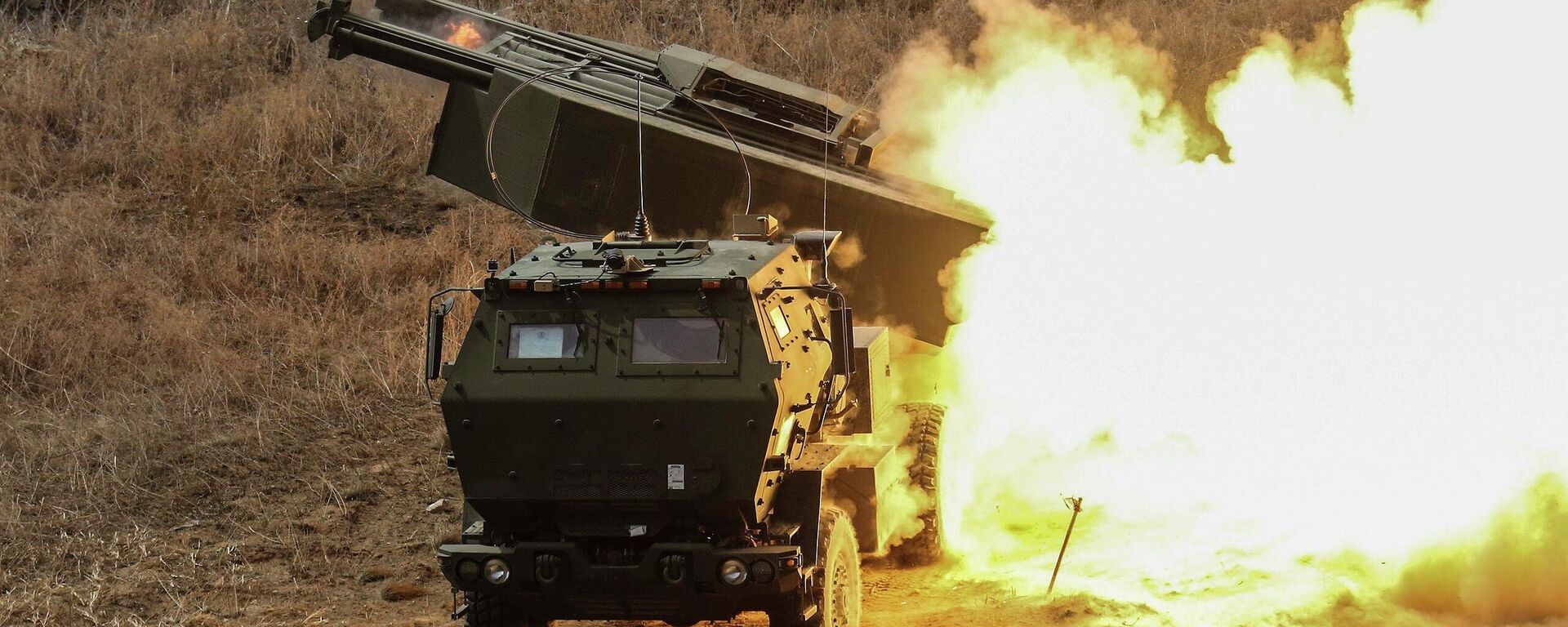 Sistema lanzamisiles múltiple HIMARS - Sputnik Mundo, 1920, 05.09.2022