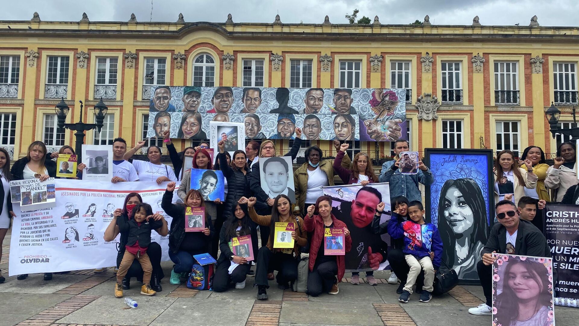 Familiares de las víctimas del 9S en Colombia Familiares de las víctimas del 9S en Colombia - Sputnik Mundo, 1920, 10.09.2022