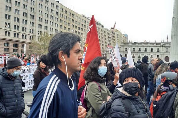 Marcha en Chile en recuerdo de las víctimas de la dictadura - Sputnik Mundo