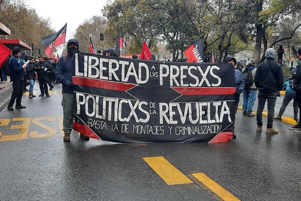 Marcha en Chile en recuerdo de las víctimas de la dictadura - Sputnik Mundo