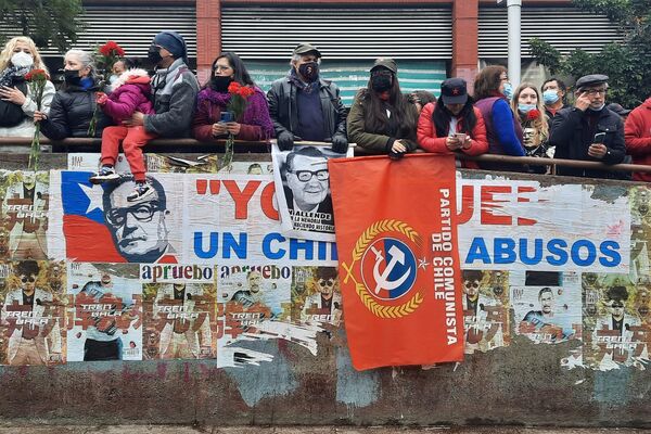 Marcha en Chile en recuerdo de las víctimas de la dictadura - Sputnik Mundo