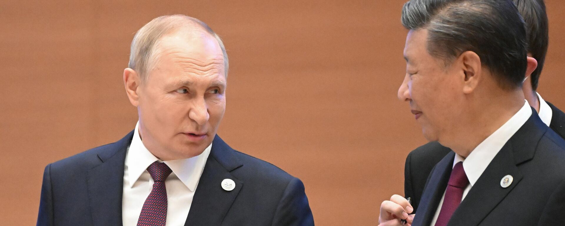 El presidente de Rusia, Vladímir Putin, con su homólogo chino, Xi Jinping - Sputnik Mundo, 1920, 16.09.2022