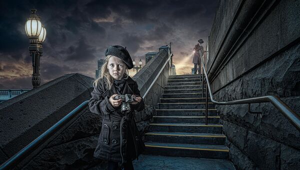 Una foto de la serie The Adventures of Young Matilda (Las aventuras de la joven Matilda), del fotógrafo australiano Adrian Donoghue, ganador del premio al fotógrafo artístico del año en la categoría de no profesionales de los International Photography Awards 2022. - Sputnik Mundo