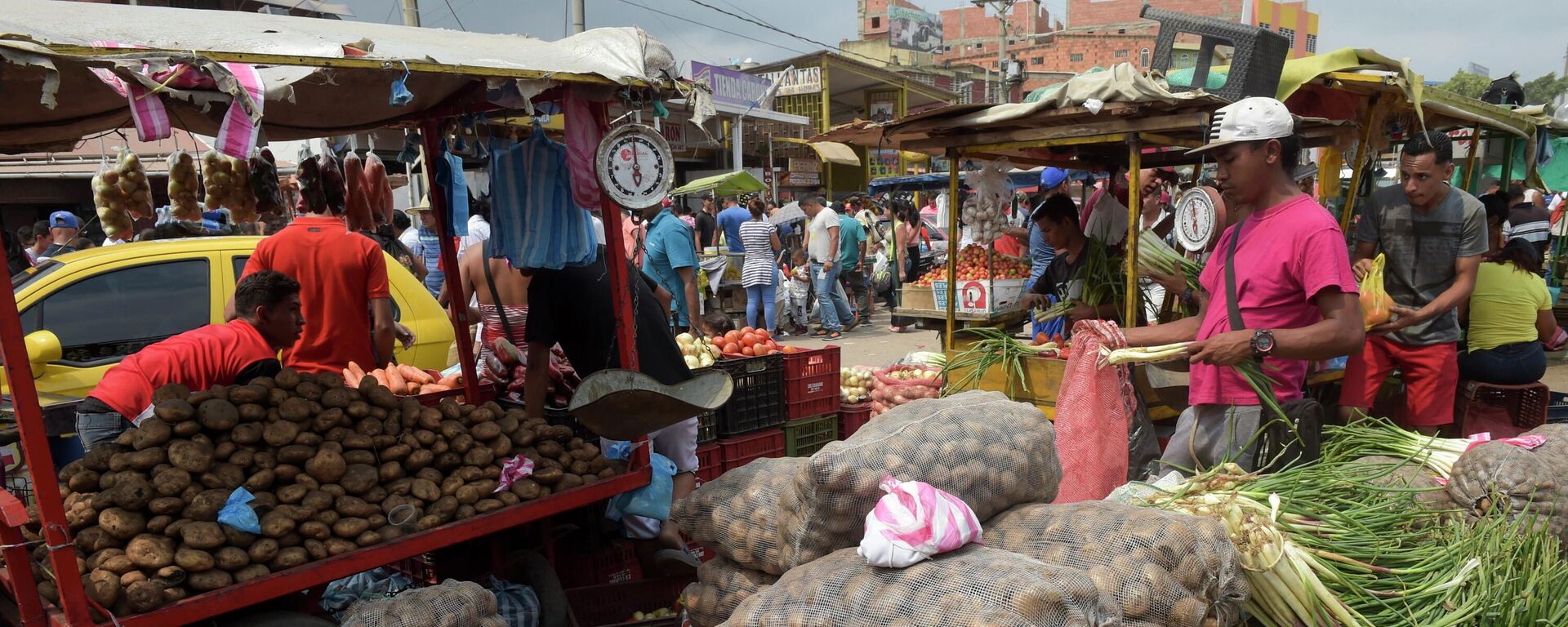 Mercado callejero en la zona fronteriza de Colombia y Venezuela - Sputnik Mundo, 1920, 23.09.2022