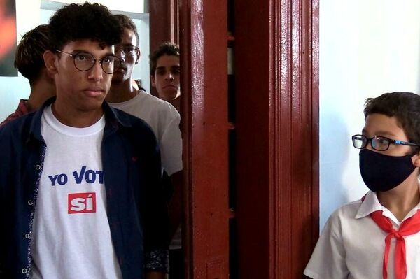 Cuba decide el nuevo Código de las Familias con importantes y polémicos cambios - Sputnik Mundo