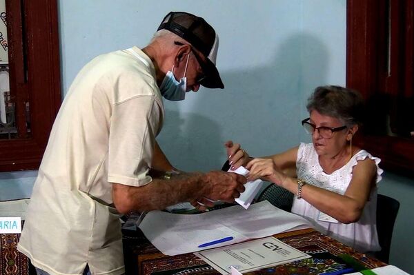 Cuba decide el nuevo Código de las Familias con importantes y polémicos cambios - Sputnik Mundo