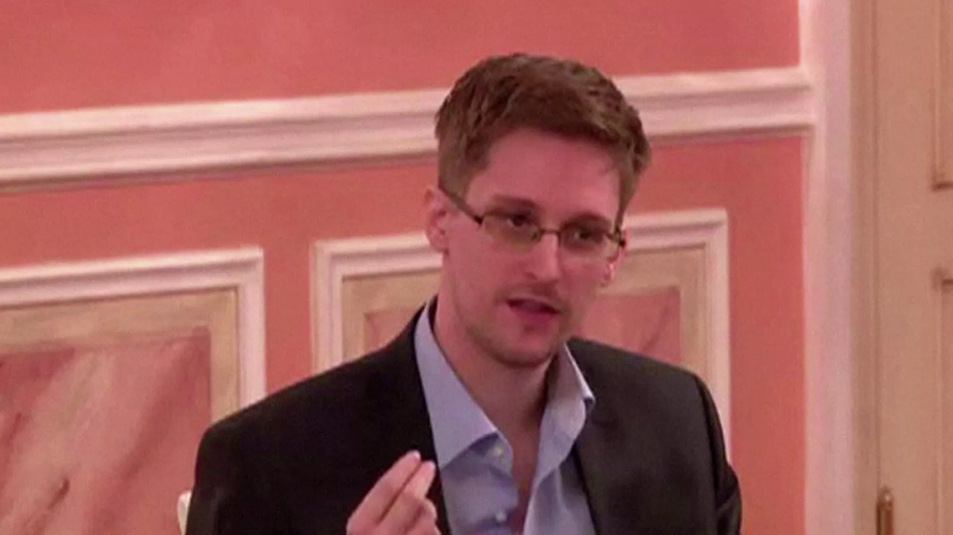 Edward Snowden, el exagente de la CIA Edward Snowden, el exagente de la CIA - Sputnik Mundo, 1920, 26.09.2022