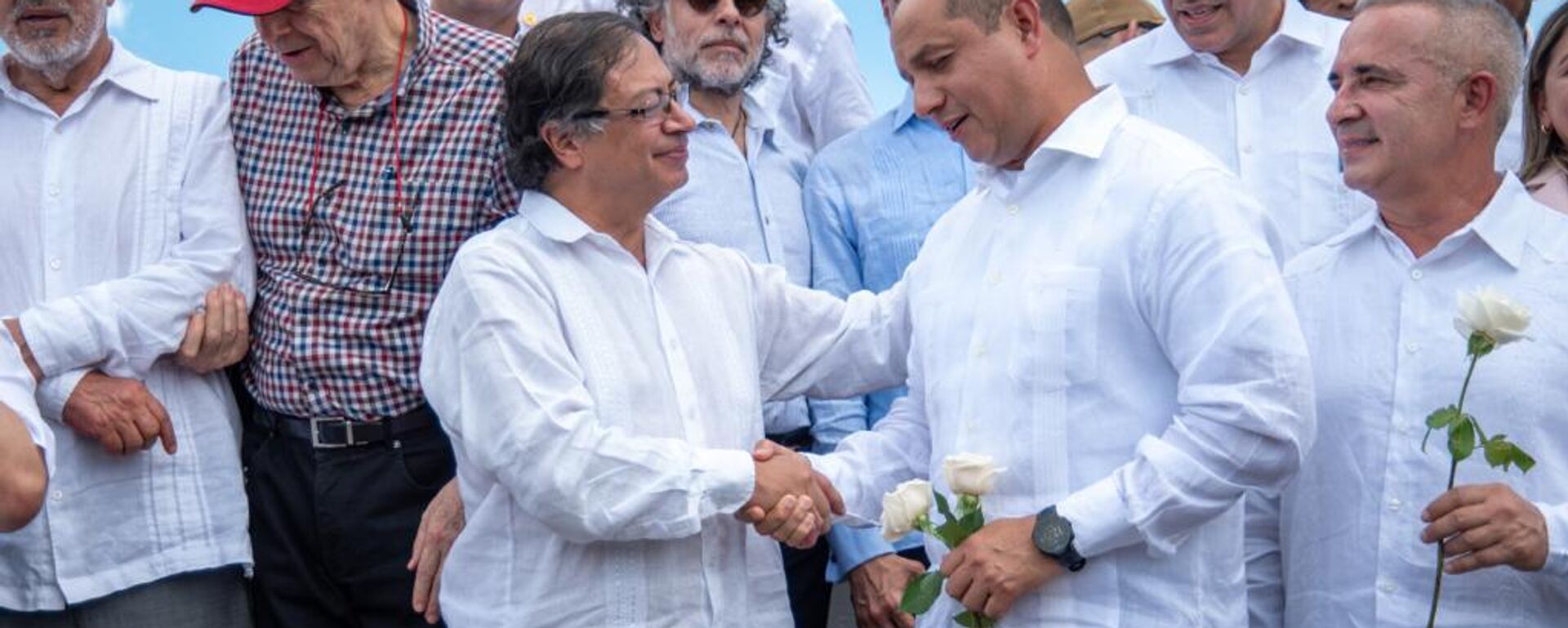 El presidente de Colombia, Gustavo Petro, y el ministro de Transporte de Venezuela, Ramón Araguayán - Sputnik Mundo, 1920, 26.09.2022