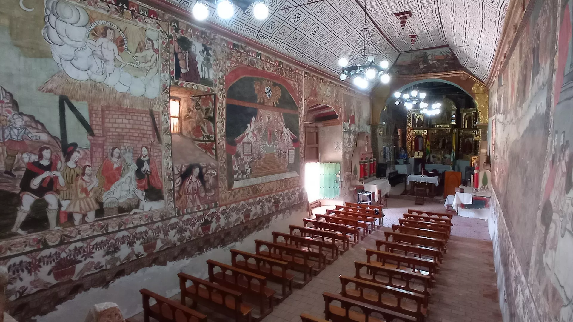 La iglesia de Santiago de Curahuara de Carangas en Oruro La iglesia de Santiago de Curahuara de Carangas en Oruro