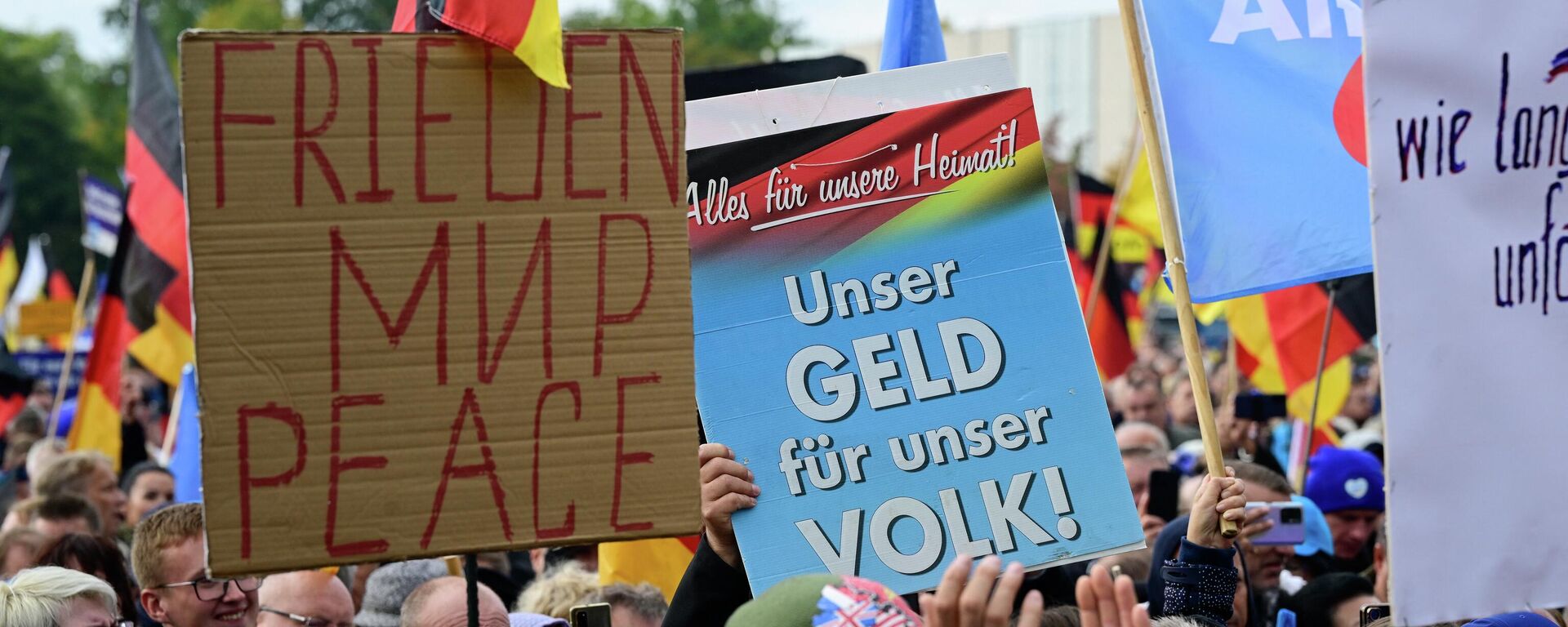 Los manifestantes en Berlín protestan contra la política de las autoridades alemanas - Sputnik Mundo, 1920, 08.10.2022