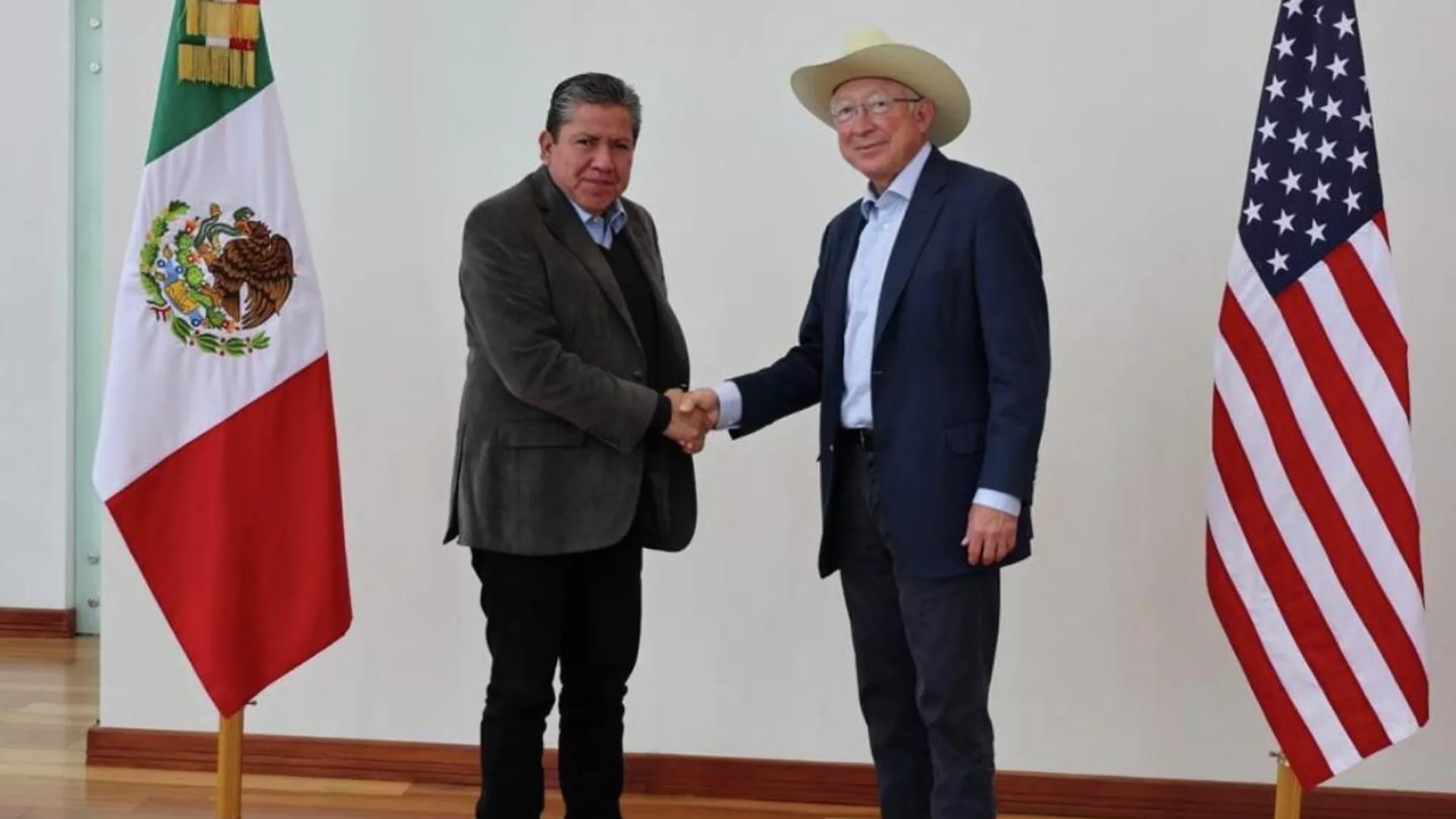 David Monreal y Ken Salazar 