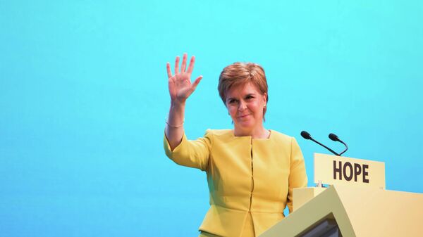 Nicola Sturgeon, primera ministra de Esocia - Sputnik Mundo