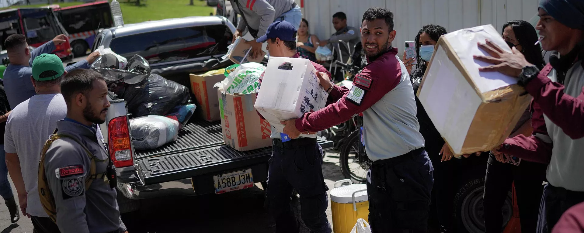 Ayuda humanitaria por la inundación en Venezuela Ayuda humanitaria por la inundación en Venezuela - Sputnik Mundo, 1920, 18.11.2024