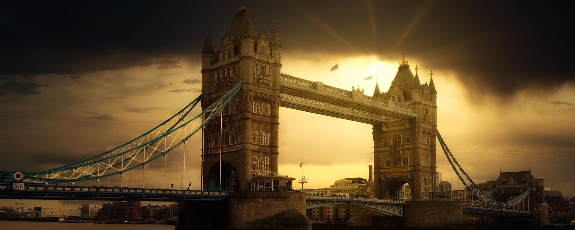 El Puente de la Torre en Londres - Sputnik Mundo, 1920, 20.10.2022