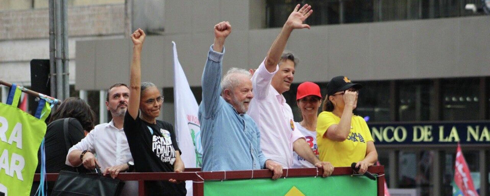 El exmandatario brasileño, Lula da Silva, en su último acto de campaña antes de la segunda vuelta de las elecciones El exmandatario brasileño, Lula da Silva, en su último acto de campaña antes de la segunda vuelta de las elecciones - Sputnik Mundo, 1920, 30.10.2022
