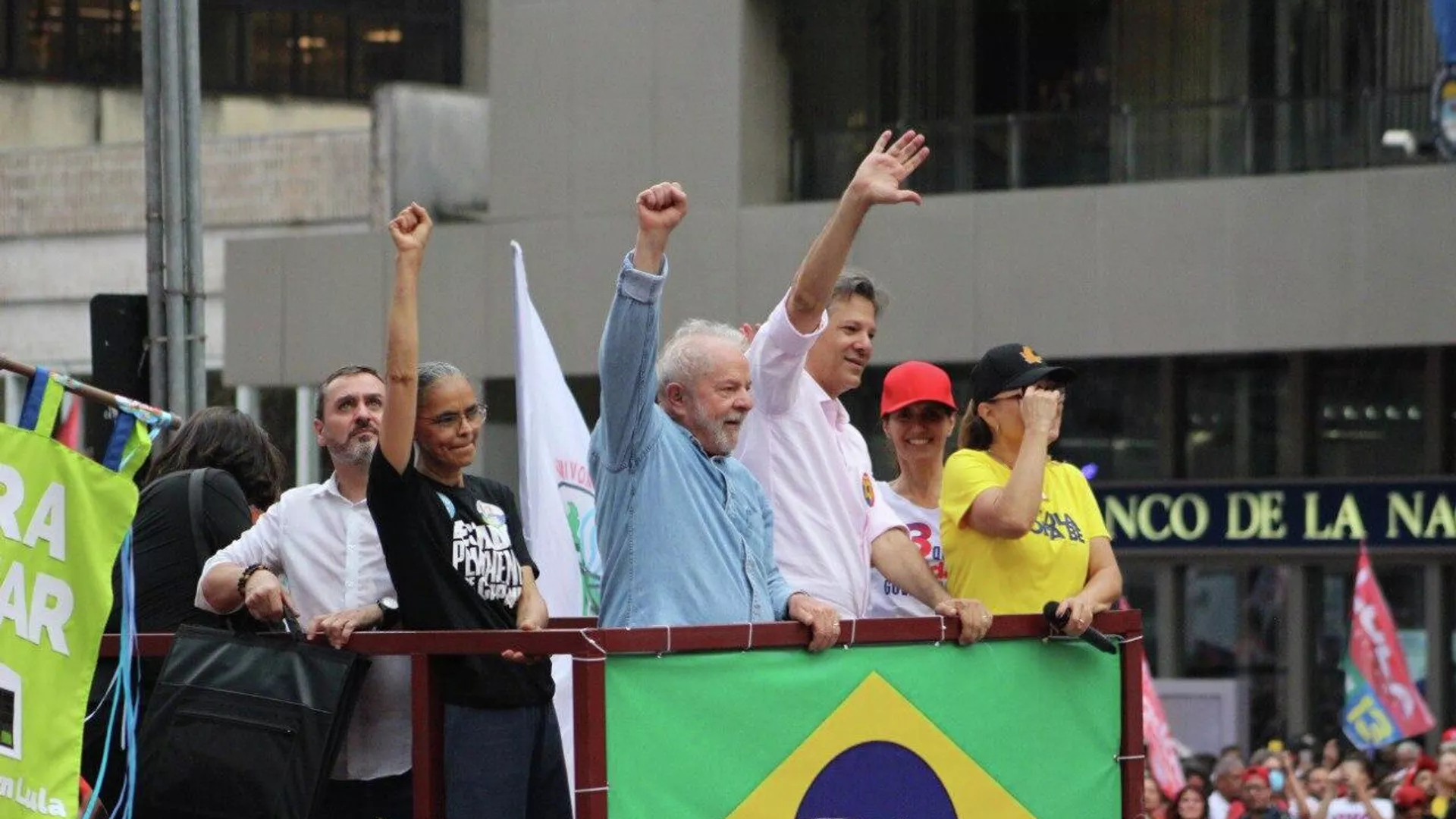 El exmandatario brasileño, Lula da Silva, en su último acto de campaña antes de la segunda vuelta de las elecciones El exmandatario brasileño, Lula da Silva, en su último acto de campaña antes de la segunda vuelta de las elecciones - Sputnik Mundo, 1920, 29.10.2022