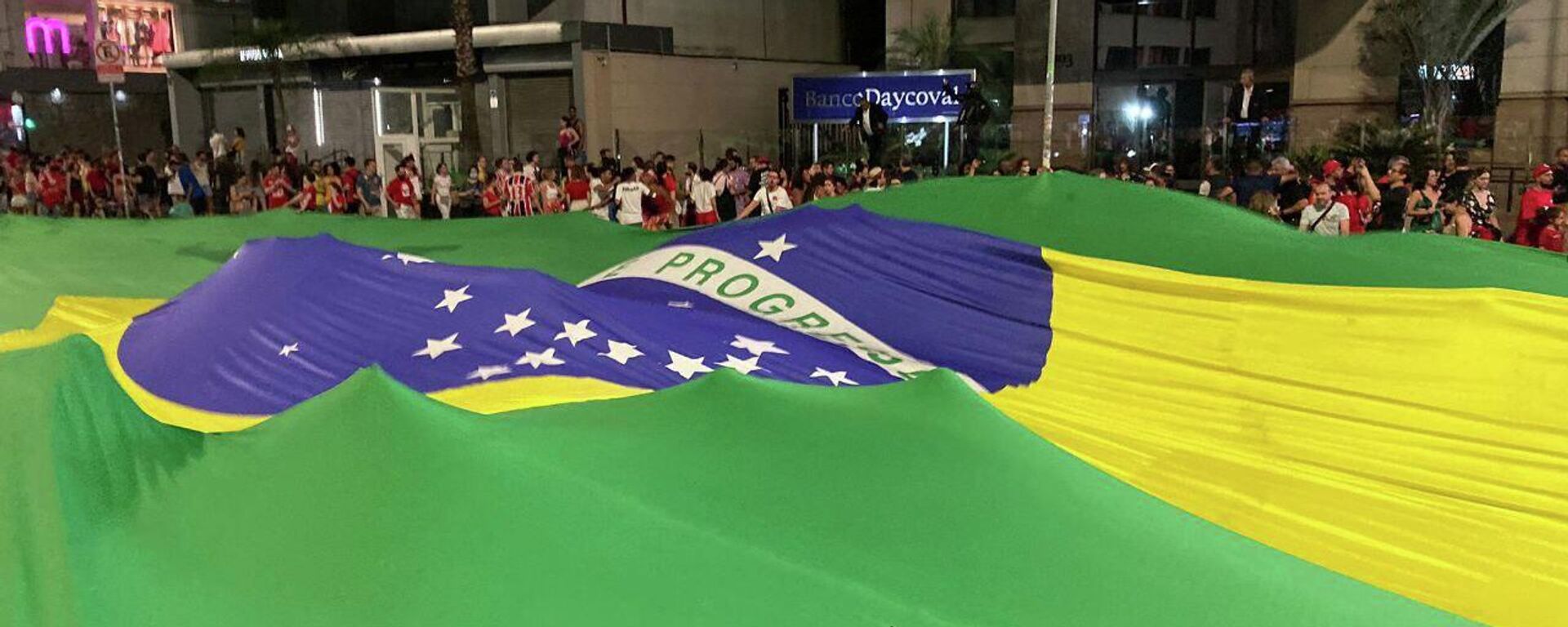 Festejos en las calles de São Paulo tras la victoria electoral de Lula. - Sputnik Mundo, 1920, 31.10.2022