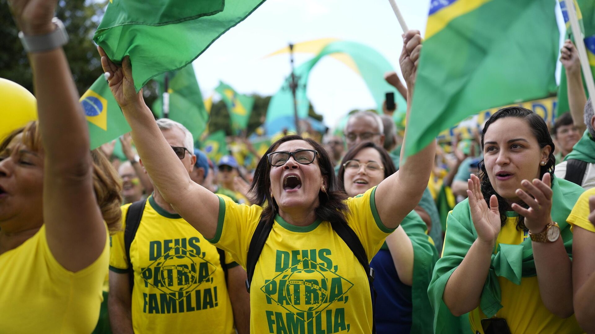 Manifestantes bolsonaristas en Brasil - Sputnik Mundo, 1920, 09.01.2023